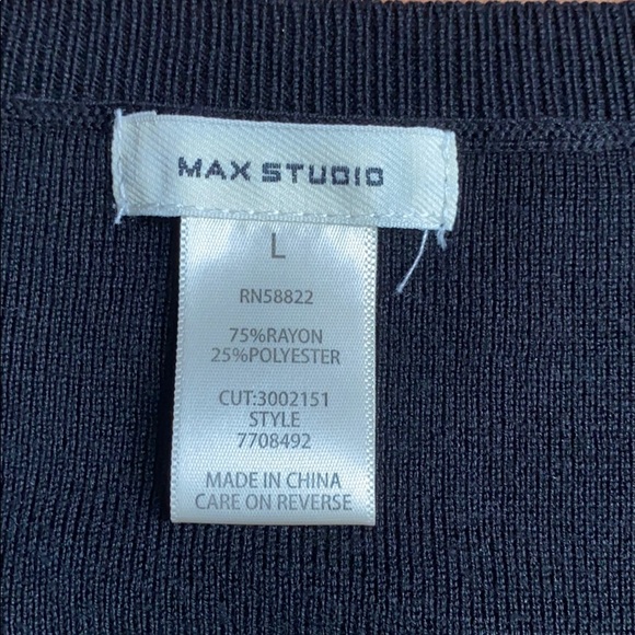 Max Studio women’s cold shoulder black sweater size L - Picture 3 of 9